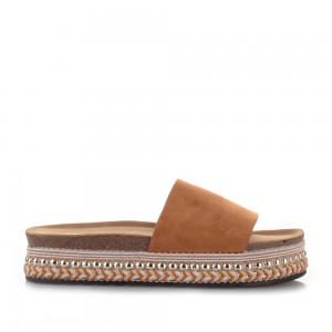 Flatforms σουέντ σε camel χρώμα Famous