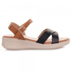 Mαύρα Flatforms με χιαστί φάσα Famous